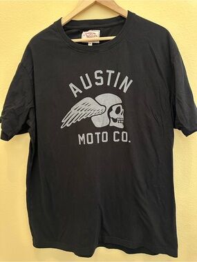 AuMen's Black Graphic Tee